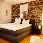 Apartament Gaestehaus Maria *